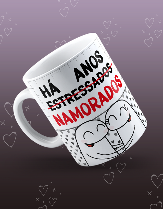 Caneca "Há anos namorando"